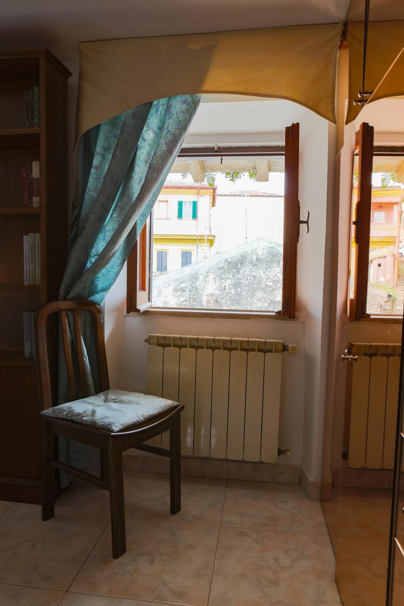 Casa Vitelli - Centro Storico A Due Passi Da Tutto Apartment Terracina Luaran gambar