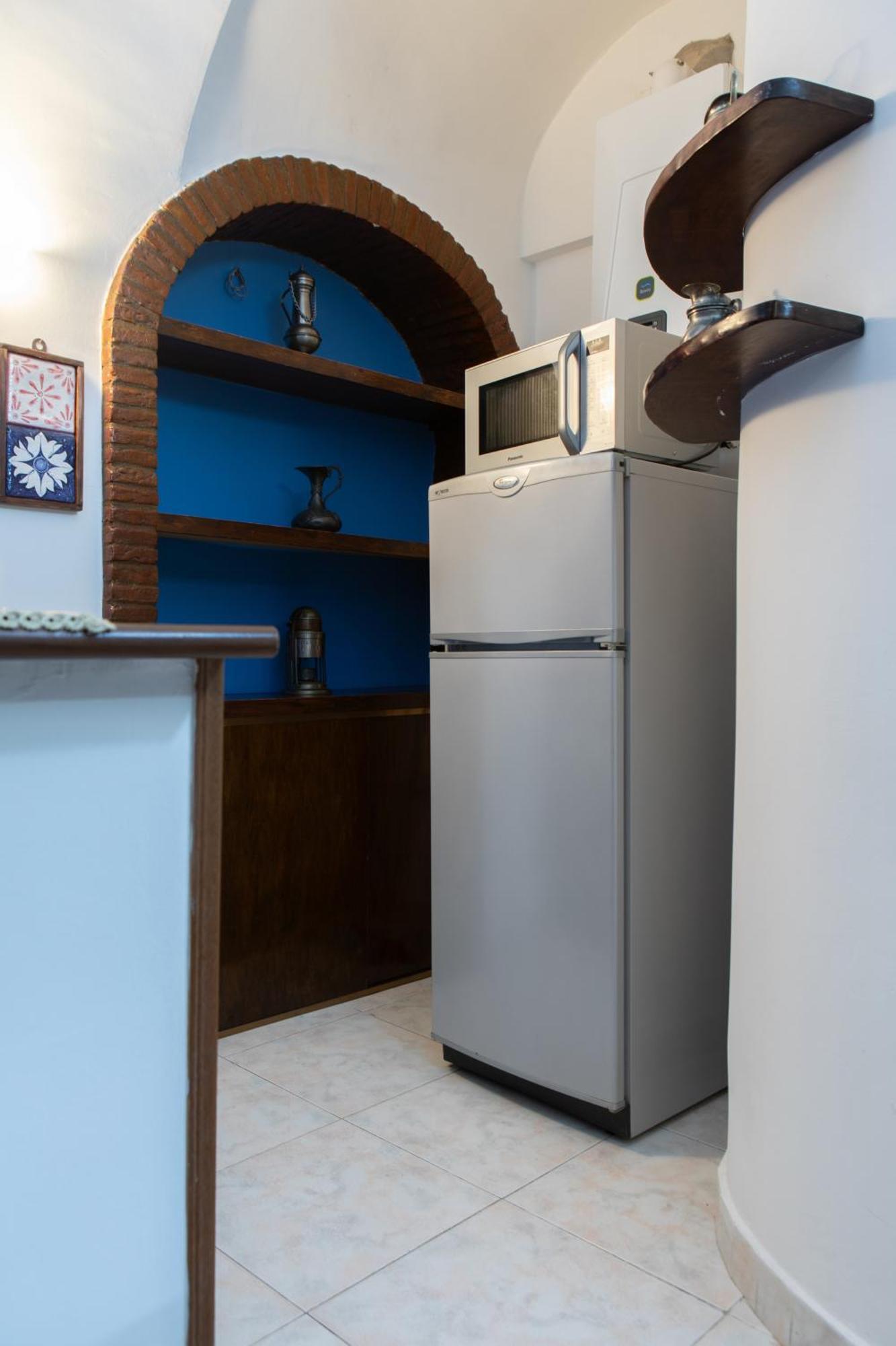 Casa Vitelli - Centro Storico A Due Passi Da Tutto Apartment Terracina Luaran gambar